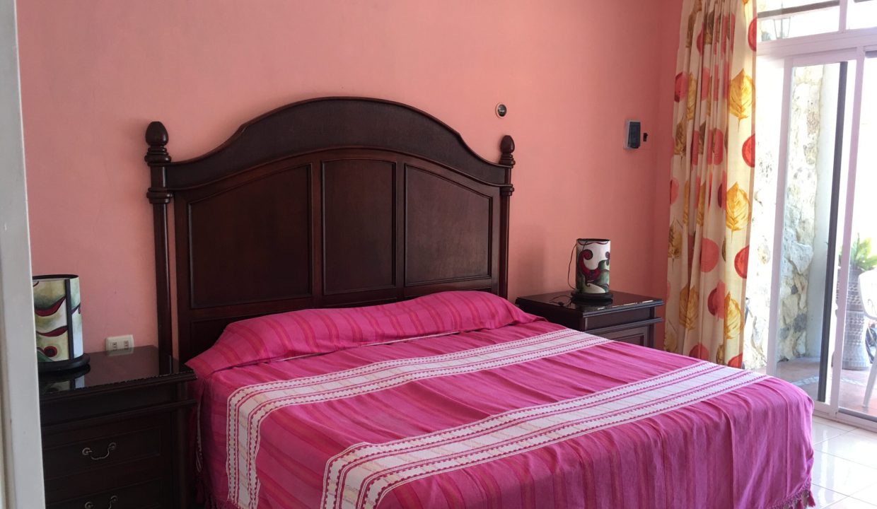 F9B8EB1E-EA2B-4922-B9E6-81A67E9F802B