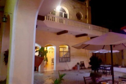 original-25921116-02DA-44FE-896B-332837A3421C